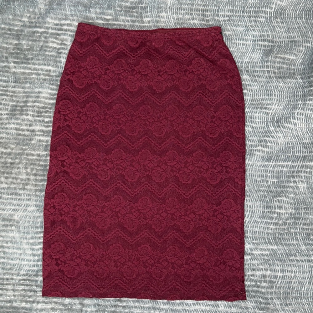 Abercrombie & Fitch Lined Maroon Knee Length Skirt (Stretchy) Sz Sm